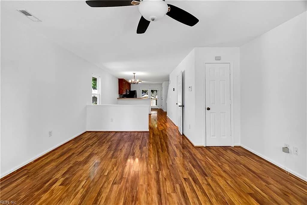 1940 Martin AVE, CHESAPEAKE VA 23324 - Photo 5