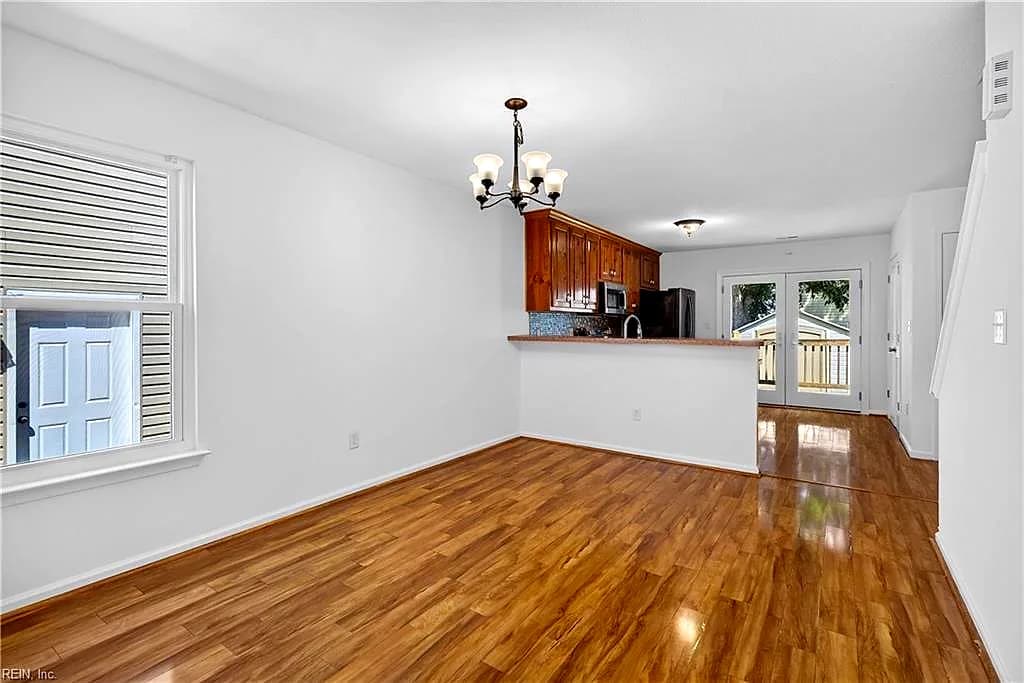 1940 Martin AVE, CHESAPEAKE VA 23324 thumb 7
