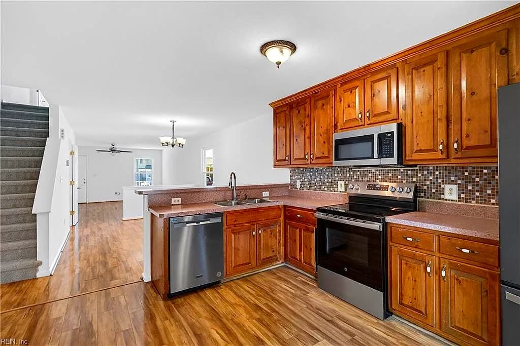 1940 Martin AVE, CHESAPEAKE VA 23324 thumb 9