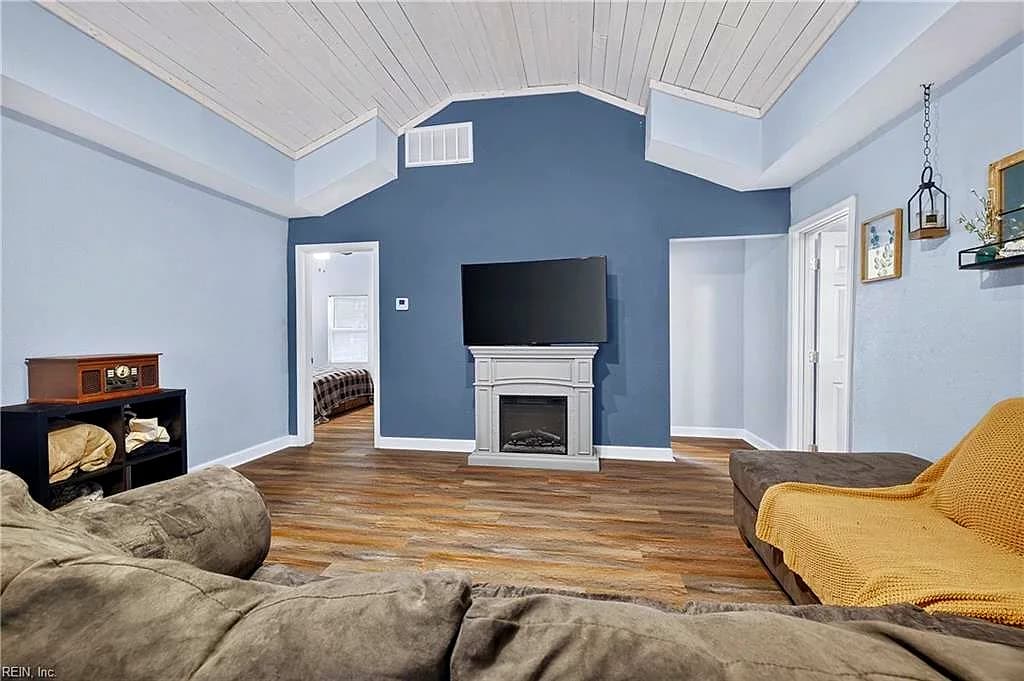 9454 Hickory ST, NORFOLK VA 23503 - Photo 5