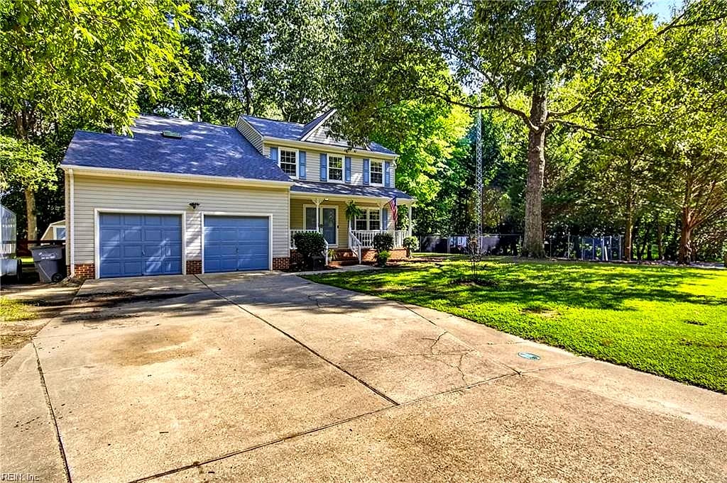 302 Buckingham WAY, SMITHFIELD VA 23430 - Photo 4