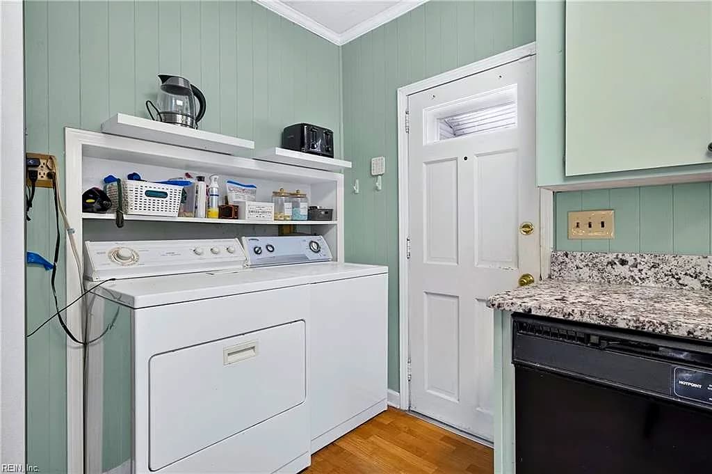 3608 Essex CIR, NORFOLK VA 23513 thumb 9