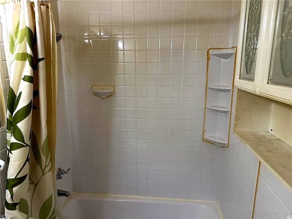 230 Longmeadow DR, NEWPORT NEWS VA 23601 thumb 11
