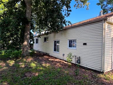 230 Longmeadow DR, NEWPORT NEWS VA 23601 thumb 3