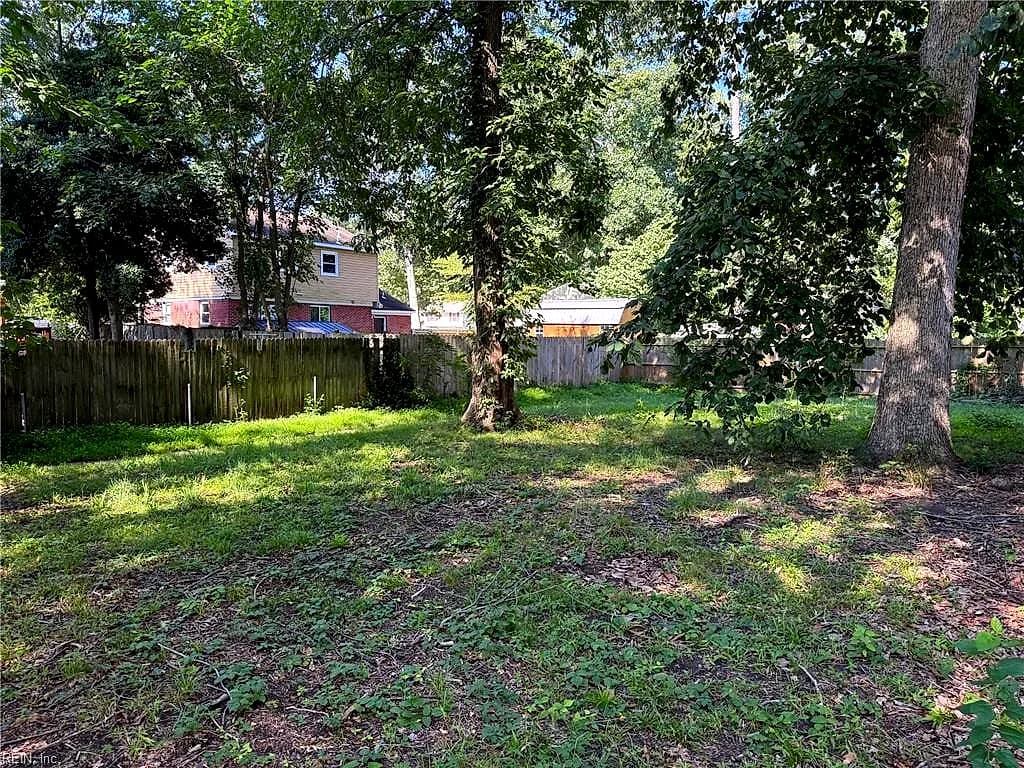 230 Longmeadow DR, NEWPORT NEWS VA 23601 thumb 7