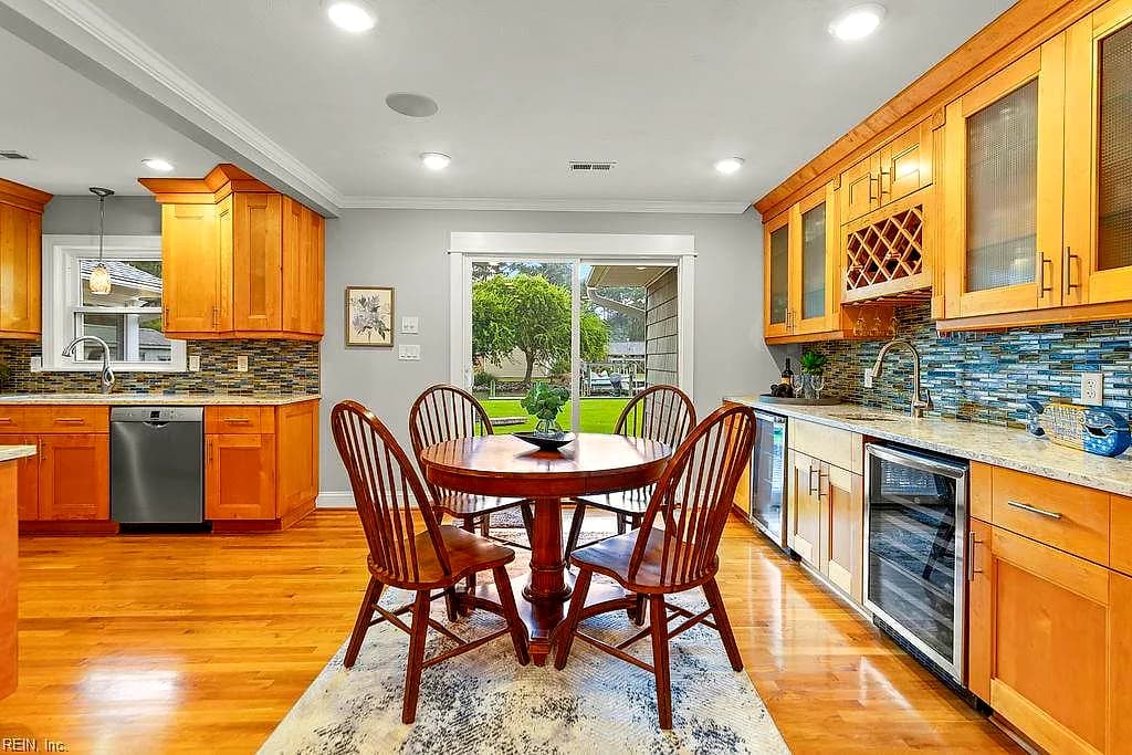206 Raymond DR, SEAFORD VA 23696 thumb 7