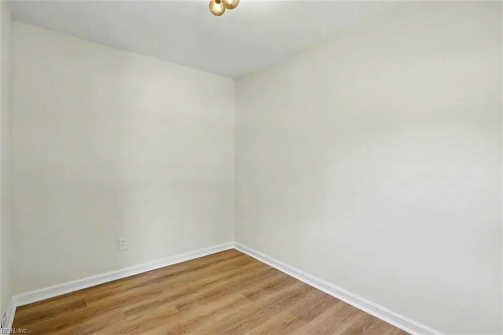 2112 E Pembroke AVE, HAMPTON VA 23664 thumb 12