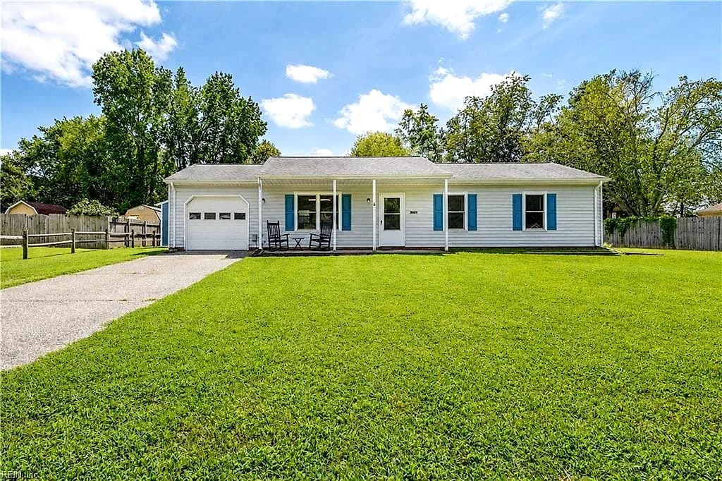 6740 Cedar Lake DR, GLOUCESTER VA 23061 - Photo 2