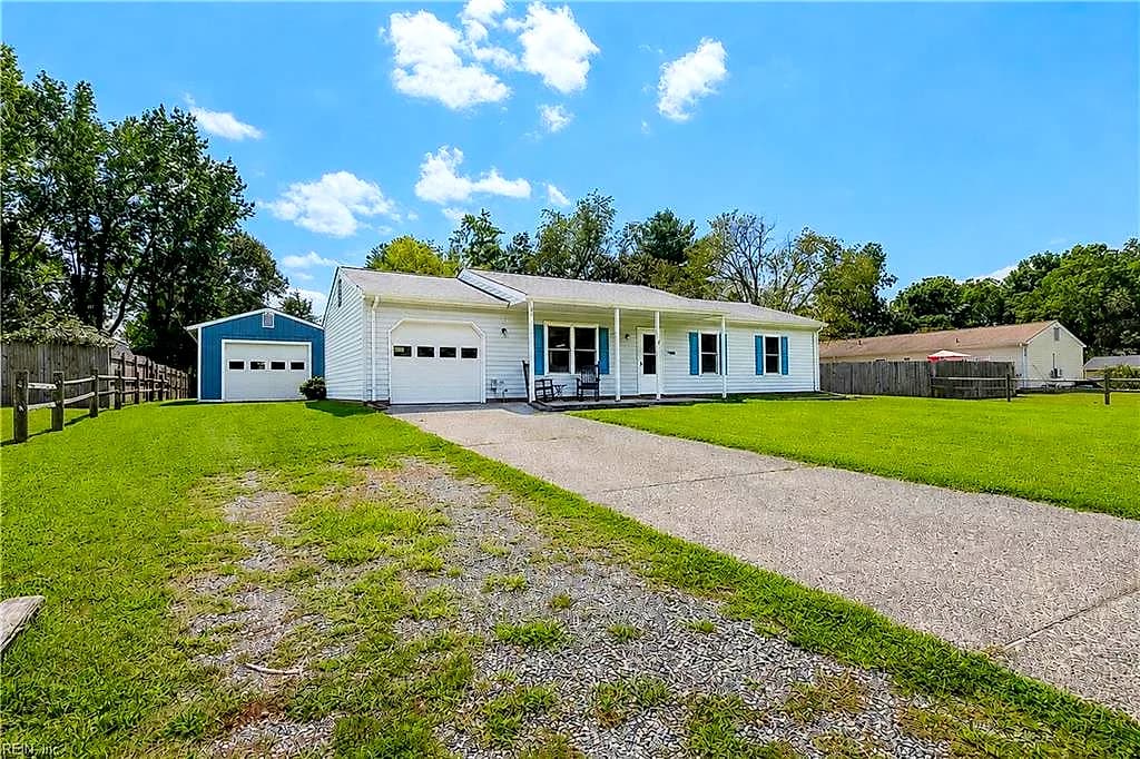 6740 Cedar Lake DR, GLOUCESTER VA 23061 - Photo 3