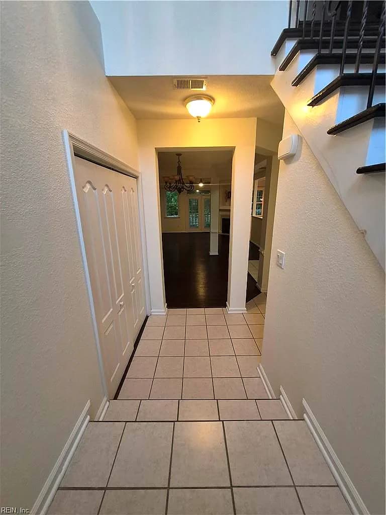 326 Hillside TER, NEWPORT NEWS VA 23602 thumb 6