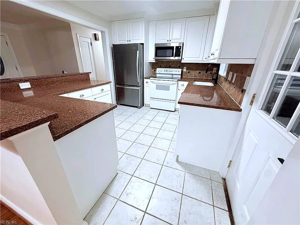 205 Longwood DR, NEWPORT NEWS VA 23606 thumb 11