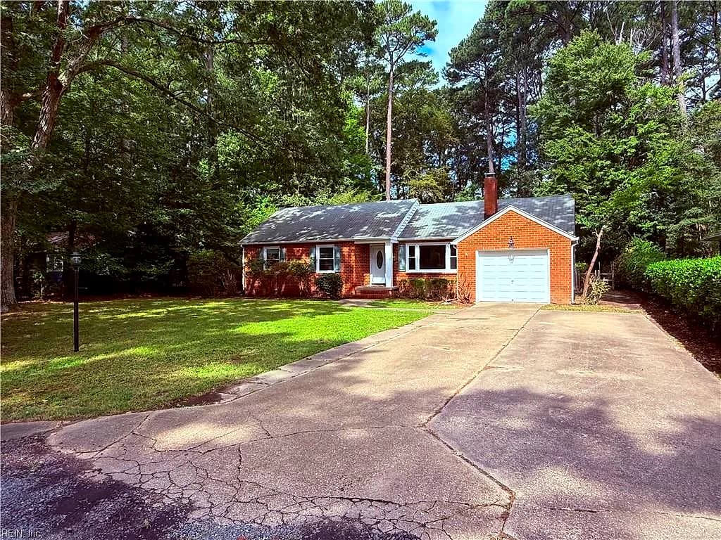 205 Longwood DR, NEWPORT NEWS VA 23606 - Photo 3