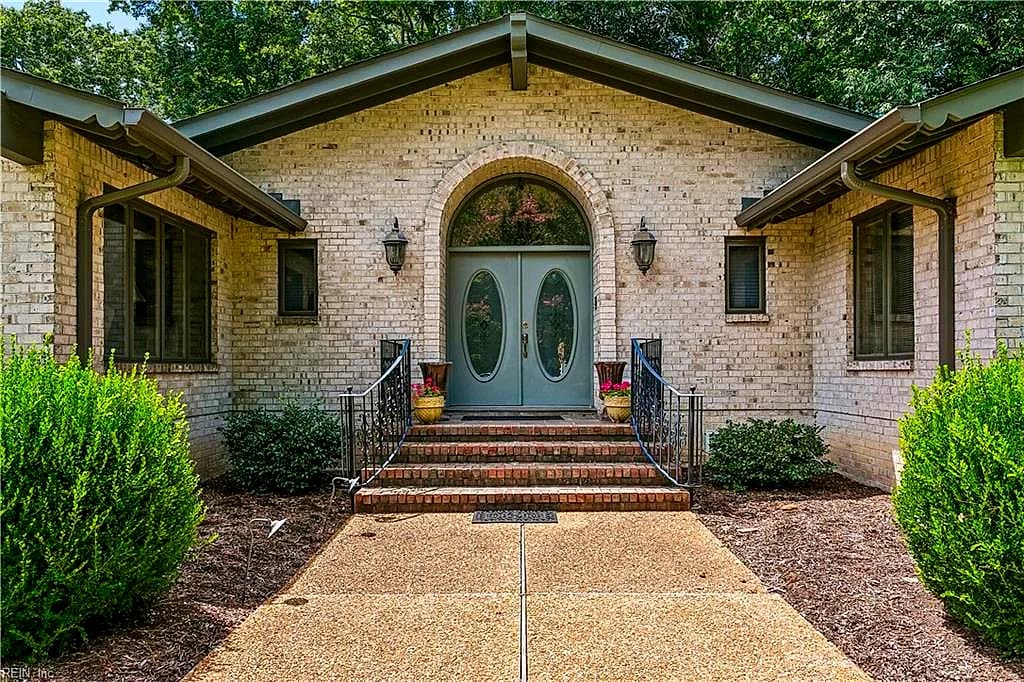 688 Fairfax WAY, WILLIAMSBURG VA 23185 - Photo 4