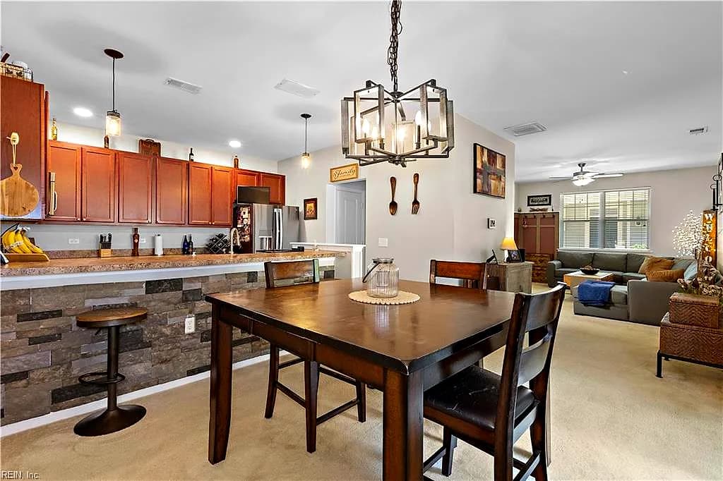 628 Lacy Oak DR, CHESAPEAKE VA 23320 - Photo 3