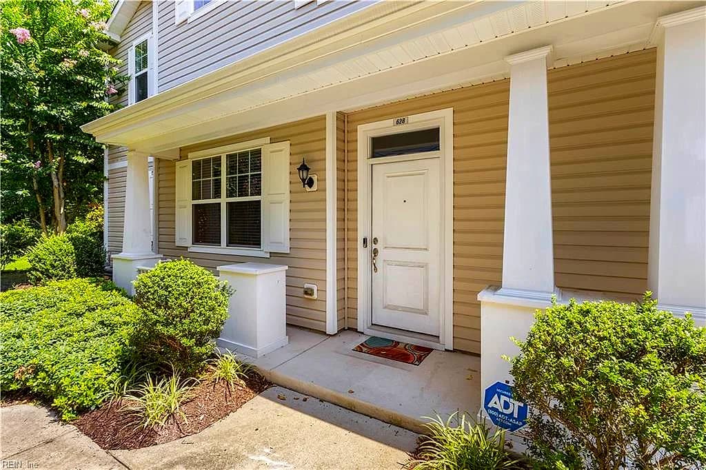 628 Lacy Oak DR, CHESAPEAKE VA 23320 - Photo 5