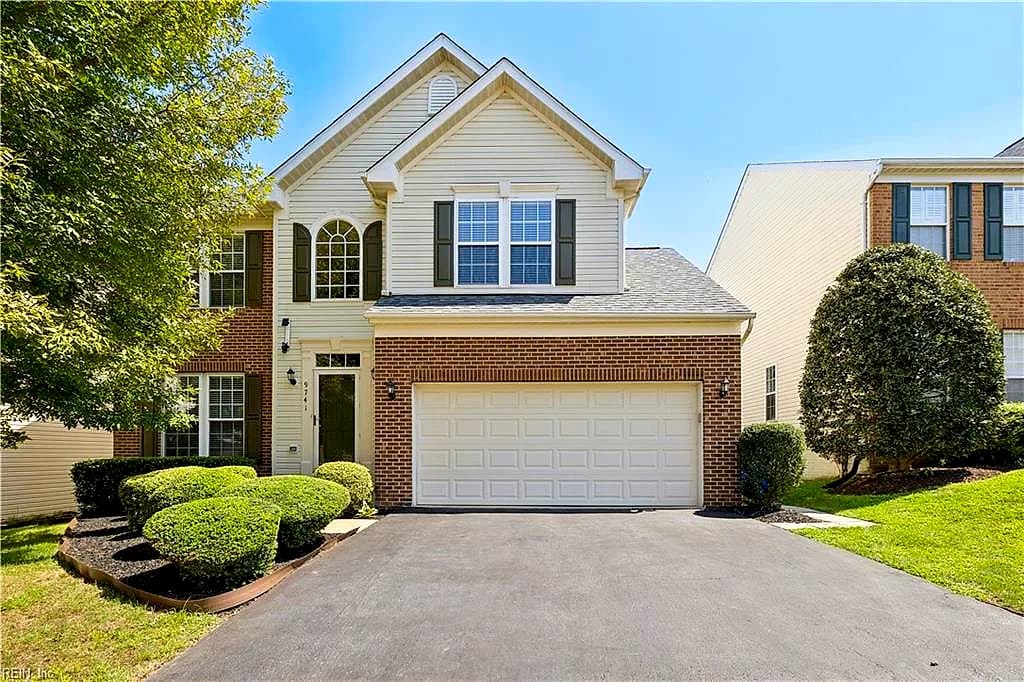 9741 Plaskett Forest LN, LORTON VA 22079 - Main photo