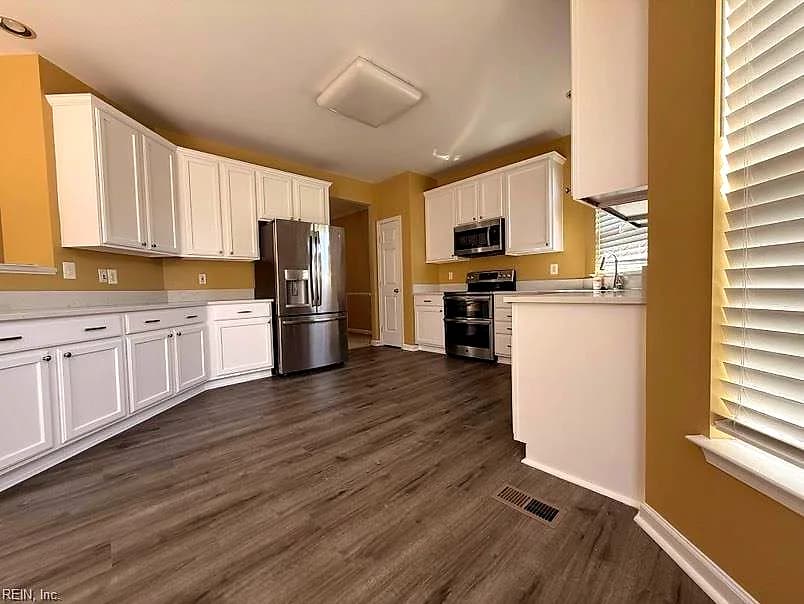 9741 Plaskett Forest LN, FAIRFAX VA 22030 thumb 8