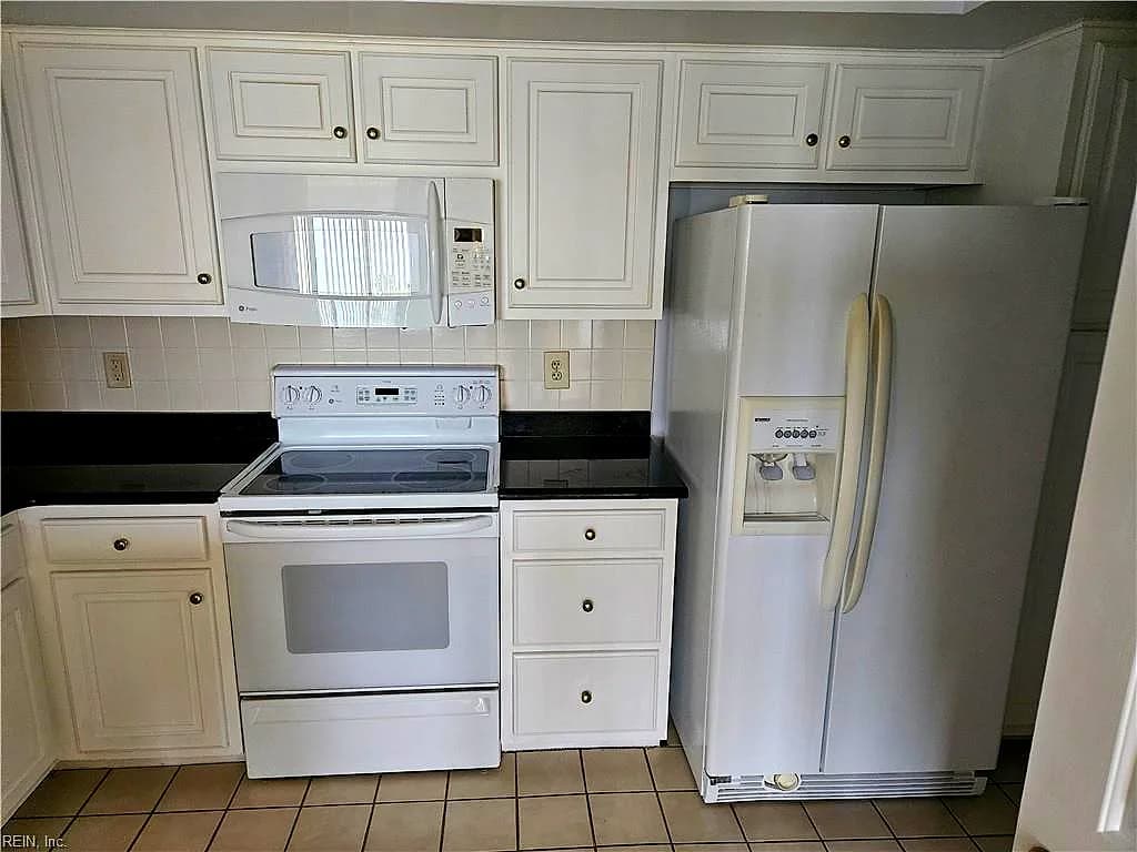 7505 River RD #3C, NEWPORT NEWS VA 23607 - Photo 4