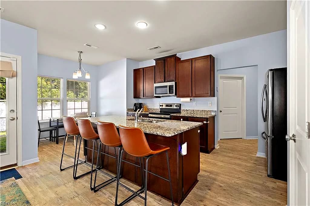 121 American WAY, SUFFOLK VA 23434 - Photo 4