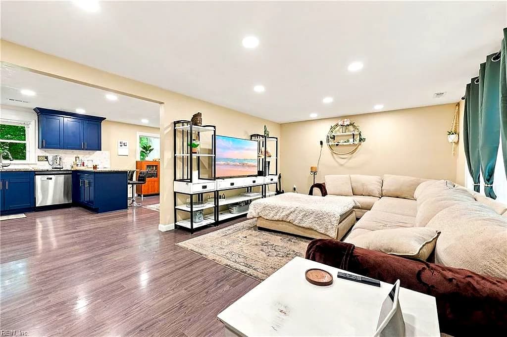 1041 Dulcie AVE, VIRGINIA BEACH VA 23455 thumb 9