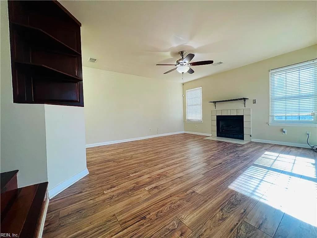 12904 Daybreak CIR, NEWPORT NEWS VA 23602 - Photo 5