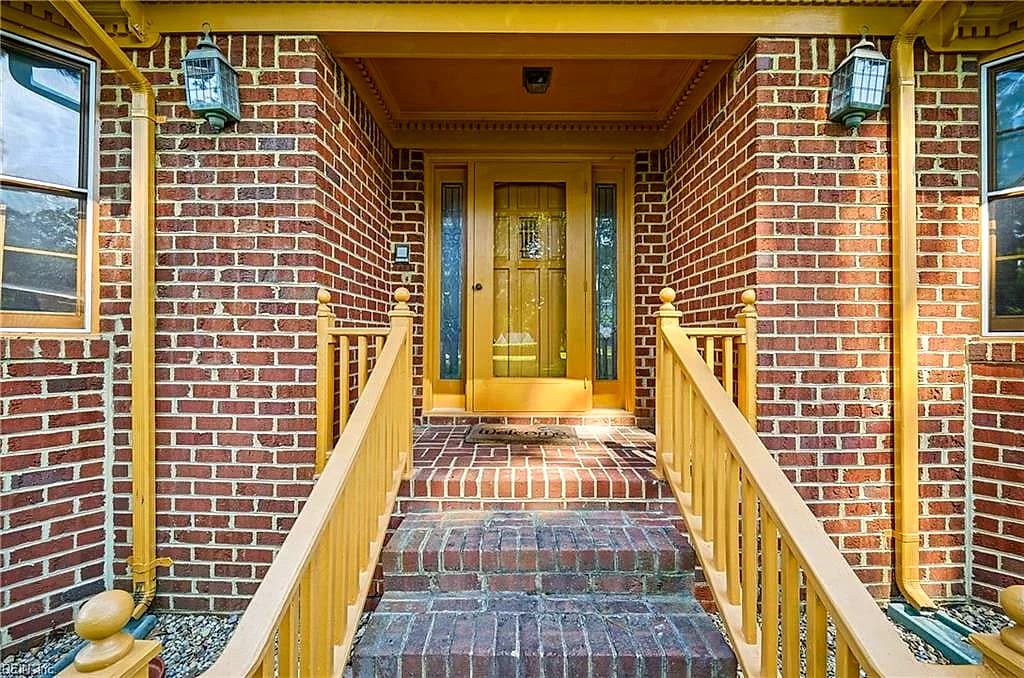 5853 Bernhowe Manor LN, SUFFOLK VA 23435 - Photo 3