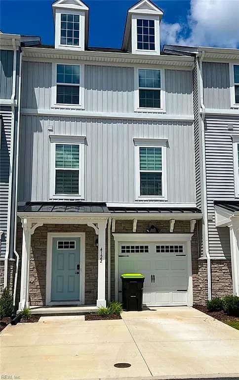 4122 Riverside DR, CHESAPEAKE VA 23321 - Main photo