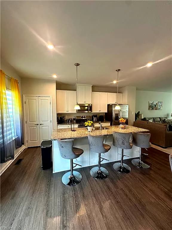 4122 Riverside DR, CHESAPEAKE VA 23321 - Photo 3