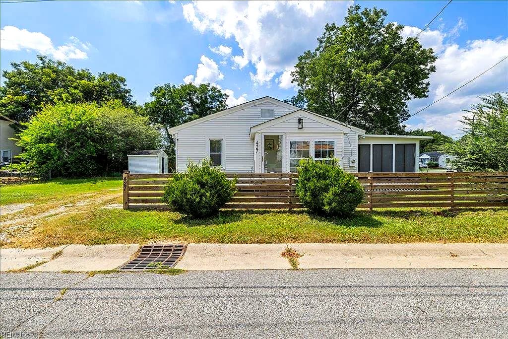 427 Linden AVE, SUFFOLK VA 23434 - Main photo