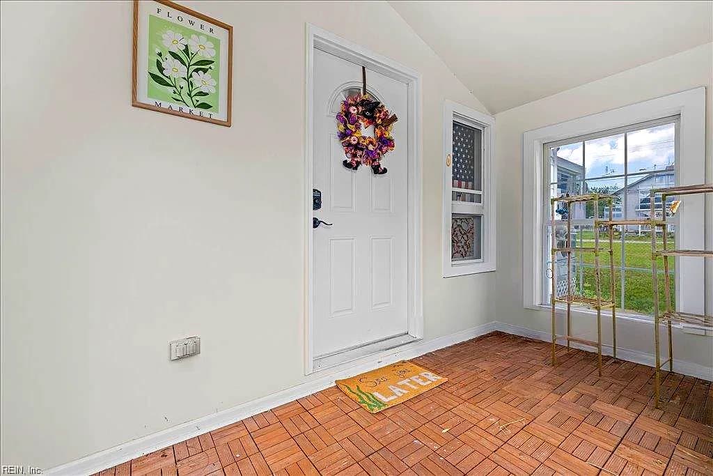 427 Linden AVE, SUFFOLK VA 23434 - Photo 4