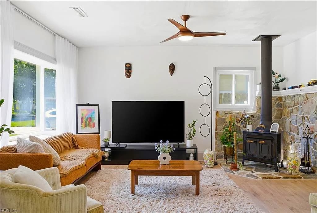 925 Lamplight LN, VIRGINIA BEACH VA 23452 thumb 6