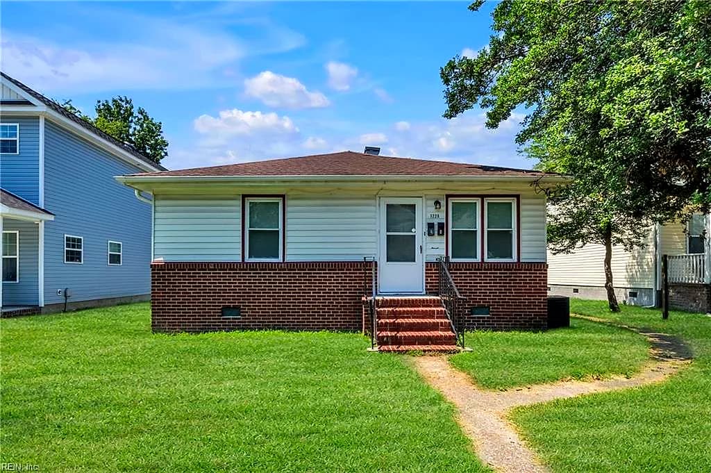 1228 Commerce AVE, CHESAPEAKE VA 23324 - Photo 2