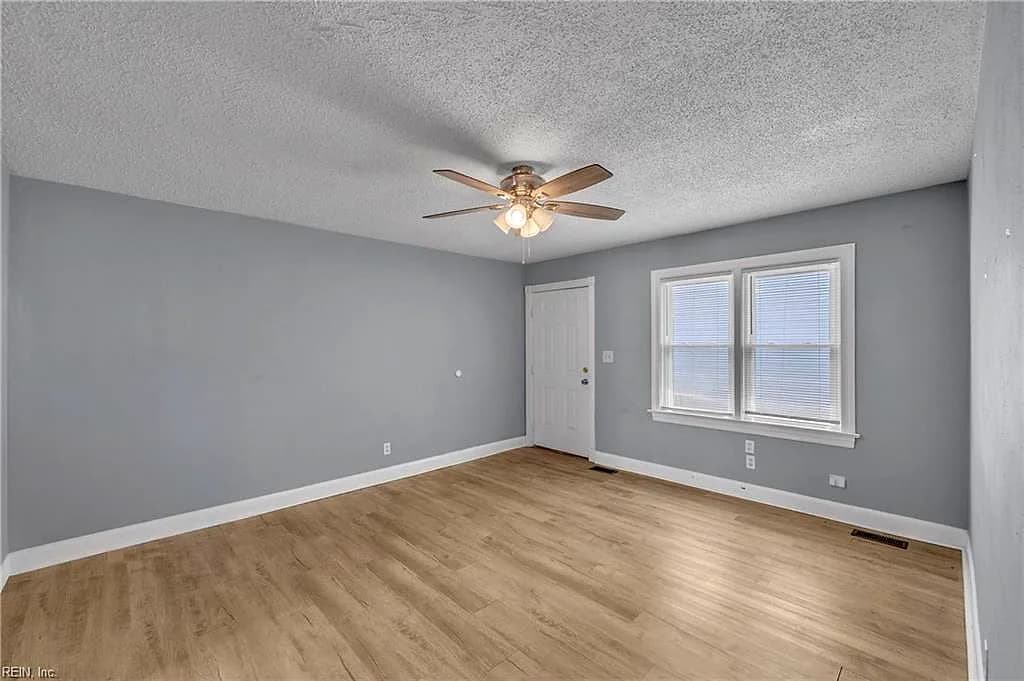 1228 Commerce AVE, CHESAPEAKE VA 23324 thumb 11