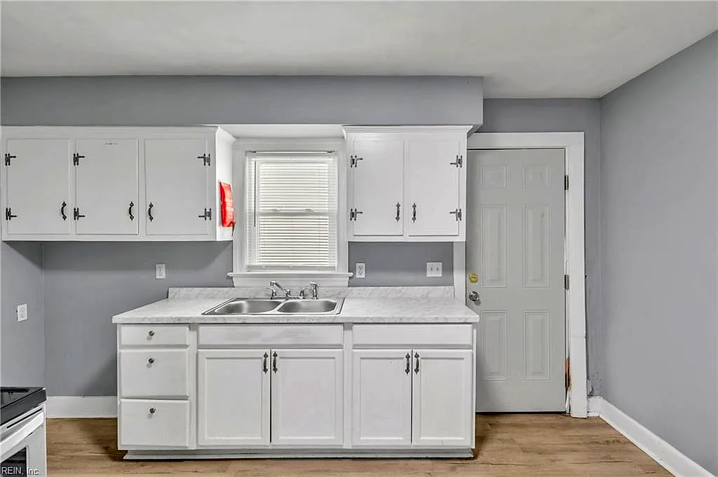 1228 Commerce AVE, CHESAPEAKE VA 23324 - Photo 5