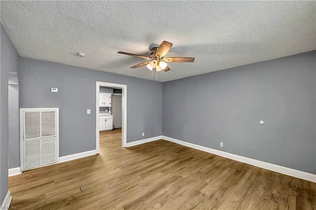 1228 Commerce AVE, CHESAPEAKE VA 23324 thumb 9