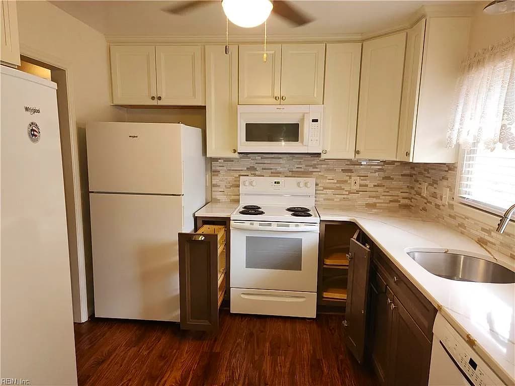 809 Burton ST, HAMPTON VA 23666 thumb 6