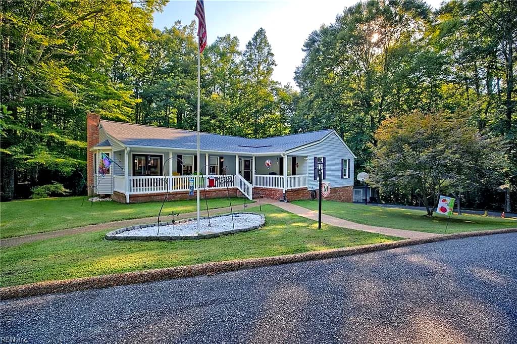 6964 Fox Mill CT, GLOUCESTER VA 23061 - Photo 3