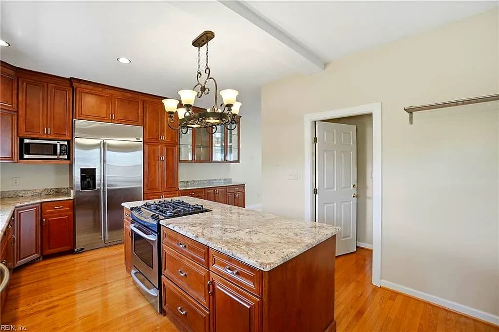 405 Pinewell DR, NORFOLK VA 23503 thumb 6