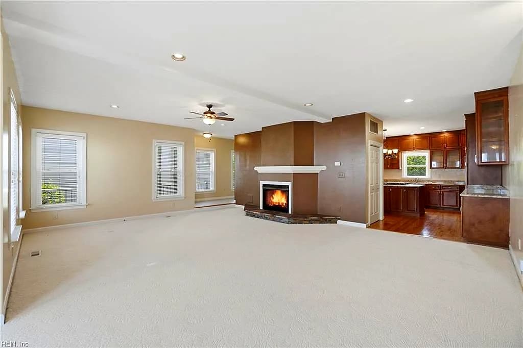 405 Pinewell DR, NORFOLK VA 23503 thumb 8