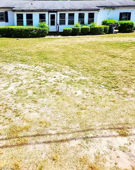 121 Knight ST, WAKEFIELD VA 23888 - Main photo