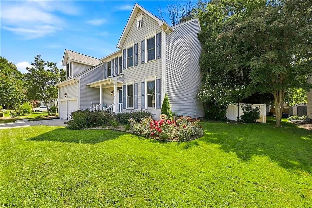 305 Sherwood Forest RD, CHESAPEAKE VA 23322 - Photo 4