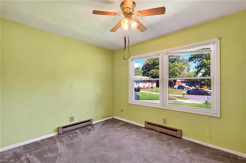 901 Page CT, CHESAPEAKE VA 23323 thumb 11