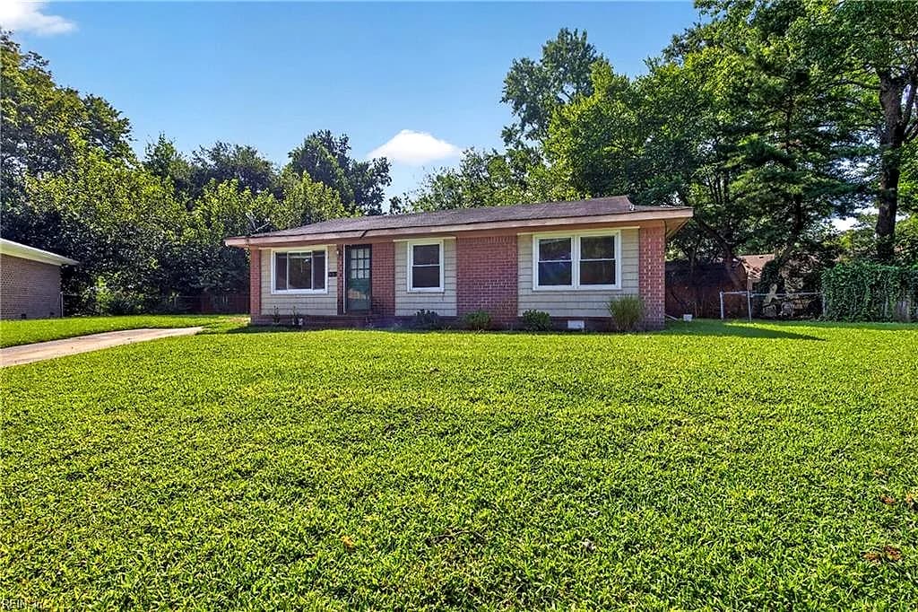 901 Page CT, CHESAPEAKE VA 23323 - Photo 3