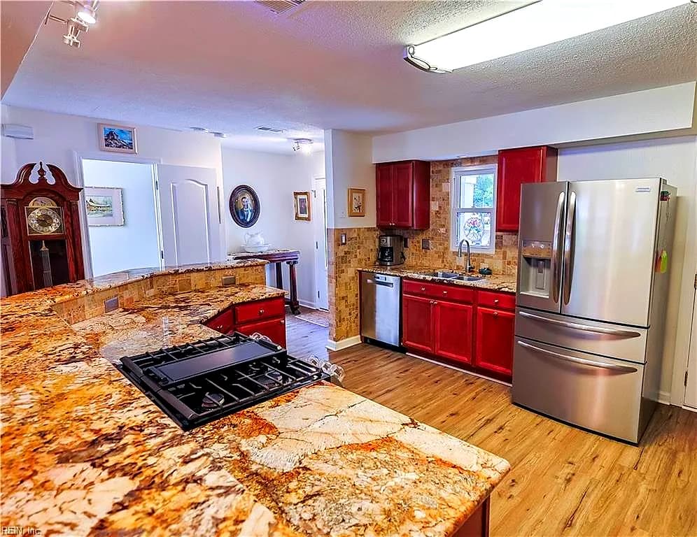 320 Esplanade PL, CHESAPEAKE VA 23320 - Photo 5