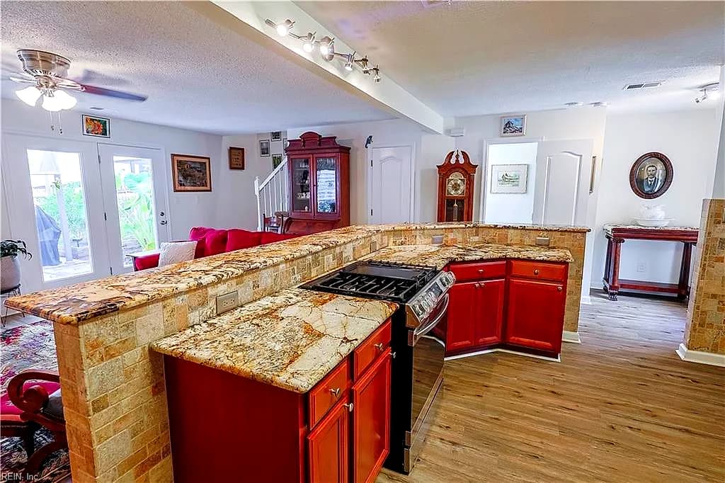 320 Esplanade PL, CHESAPEAKE VA 23320 thumb 6