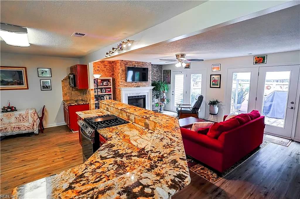 320 Esplanade PL, CHESAPEAKE VA 23320 thumb 9