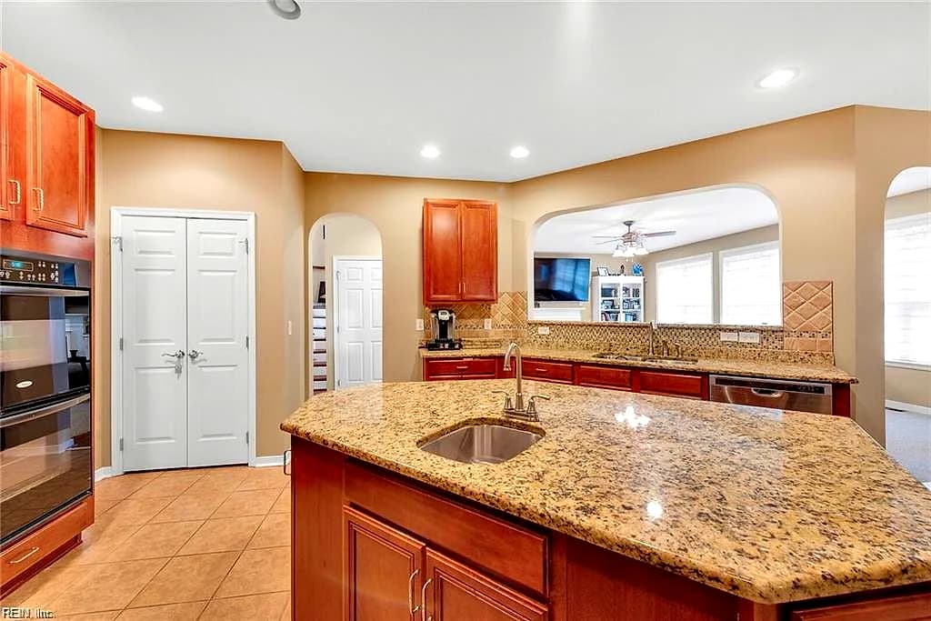 101 Yacht CT, WILLIAMSBURG VA 23185 thumb 12