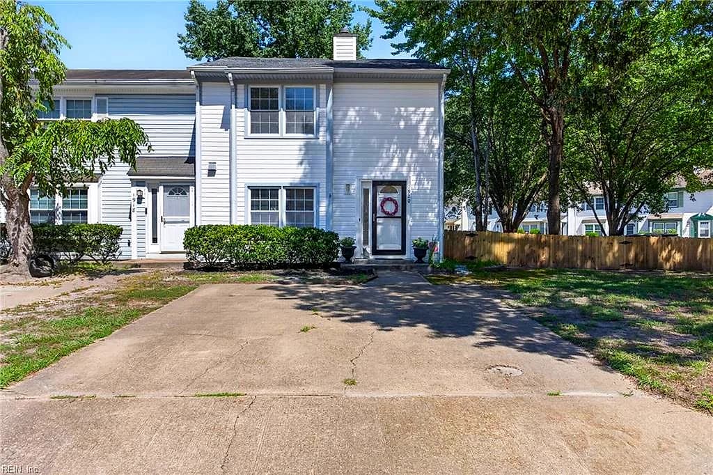 1920 Devonwood CMN, CHESAPEAKE VA 23320 - Main photo