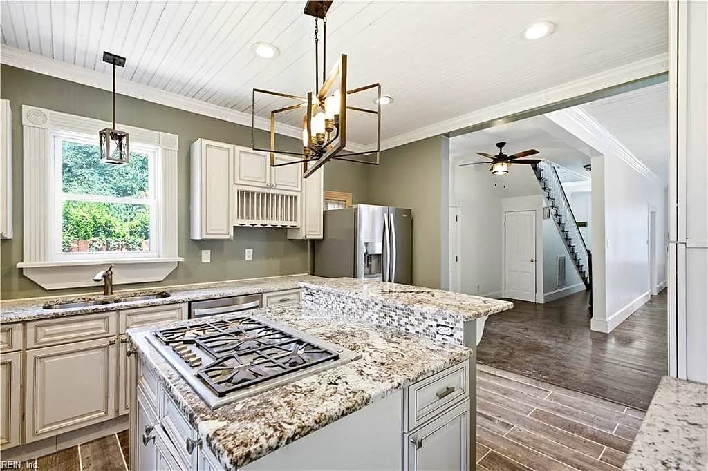 618 S Armistead AVE, HAMPTON VA 23669 thumb 11