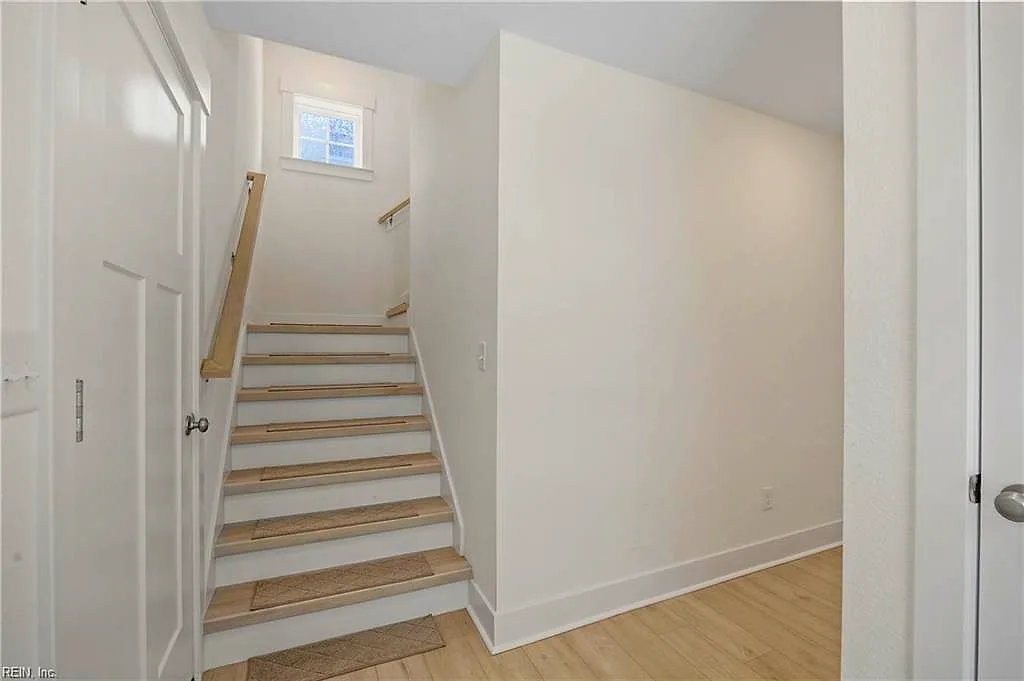 712 14th ST #B, VIRGINIA BEACH VA 23451 - Photo 4